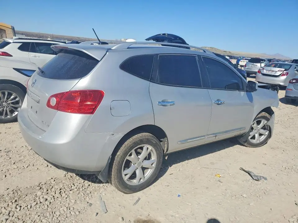 2011 NISSAN ROGUE S  