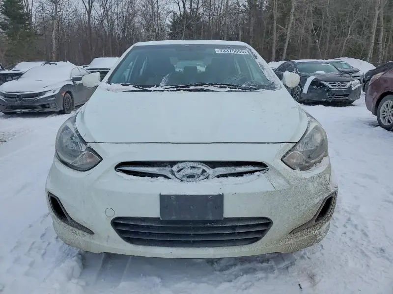 2012 HYUNDAI ACCENT GLS  