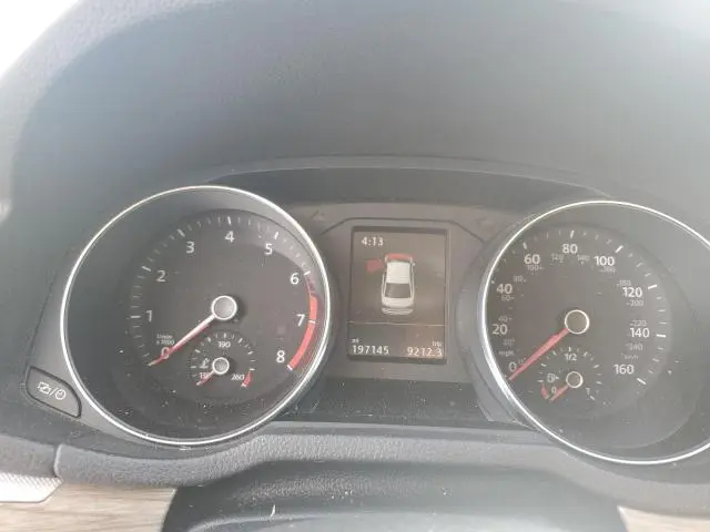 2018 VOLKSWAGEN PASSAT SE  