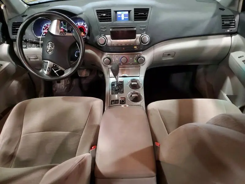 2011 TOYOTA HIGHLANDER BASE  