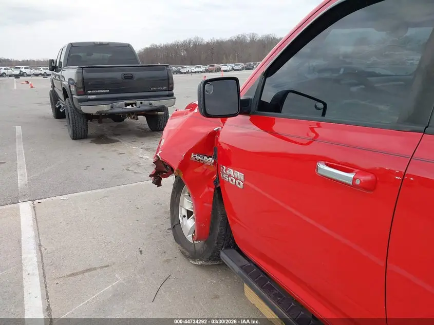 2015 RAM 1500 SLT