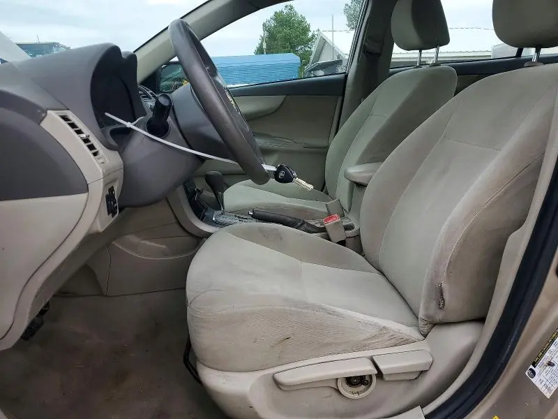 2010 TOYOTA COROLLA LE  