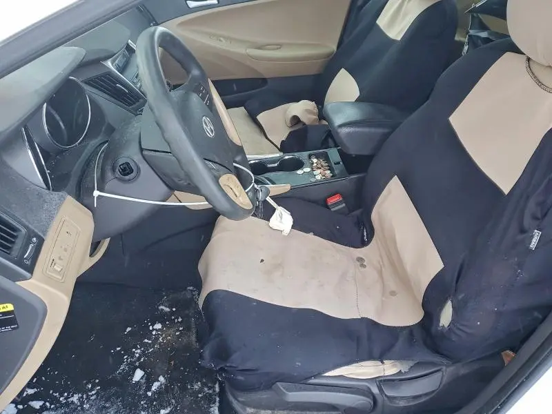 2013 HYUNDAI SONATA GLS  