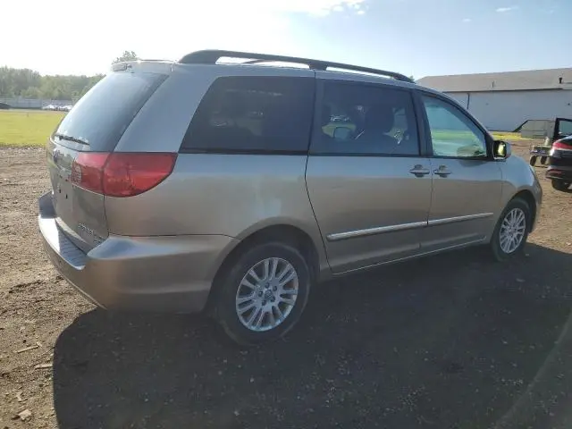 2010 TOYOTA SIENNA XLE  