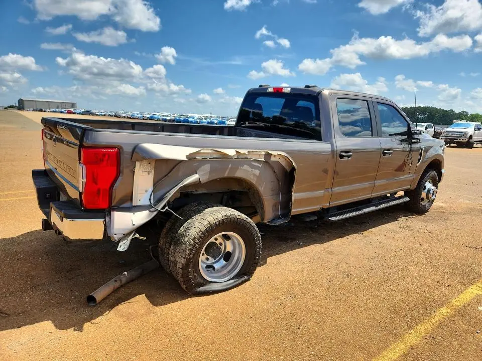 2022 FORD F350 SUPER DUTY  