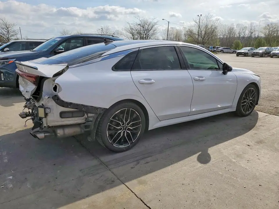 2022 KIA K5 GT  