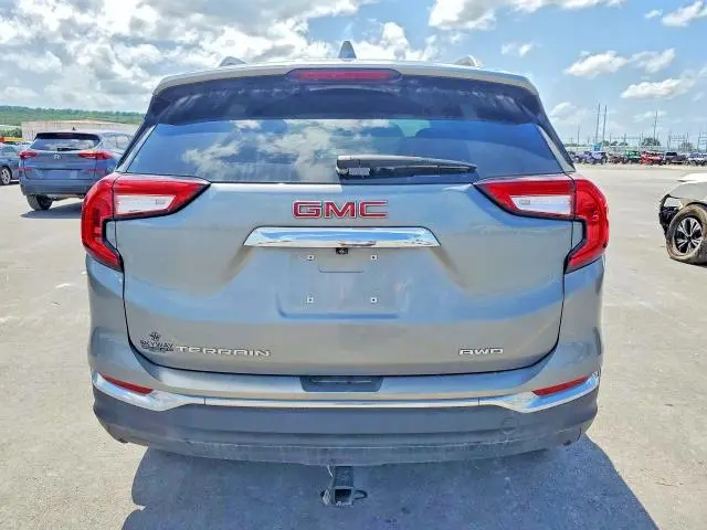 2024 GMC TERRAIN SLT  
