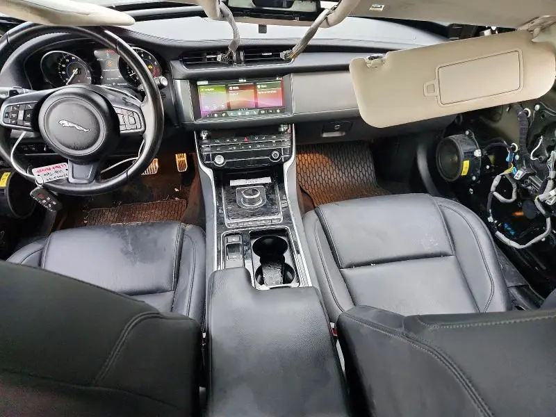 2020 JAGUAR XF PREMIUM  