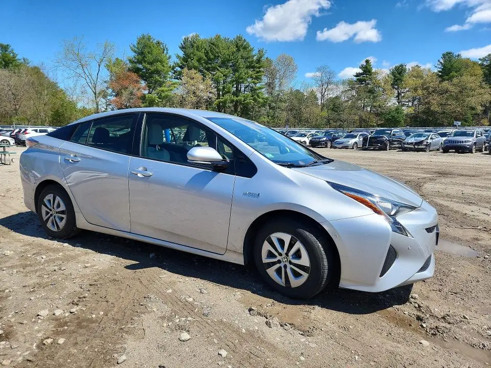 2018 TOYOTA PRIUS THREE  