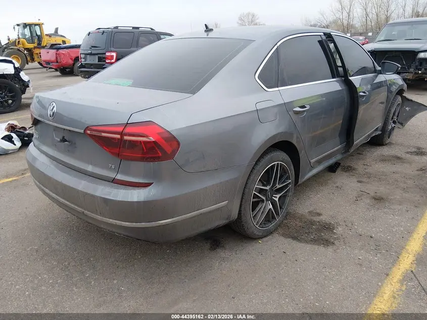 2017 VOLKSWAGEN PASSAT 1.8T S