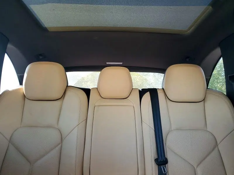 2014 PORSCHE CAYENNE   