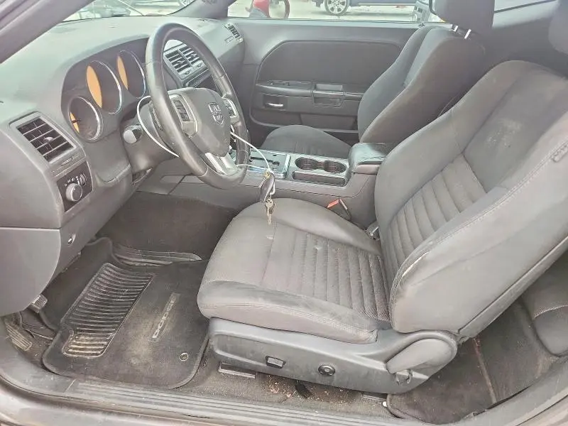 2013 DODGE CHALLENGER SXT  