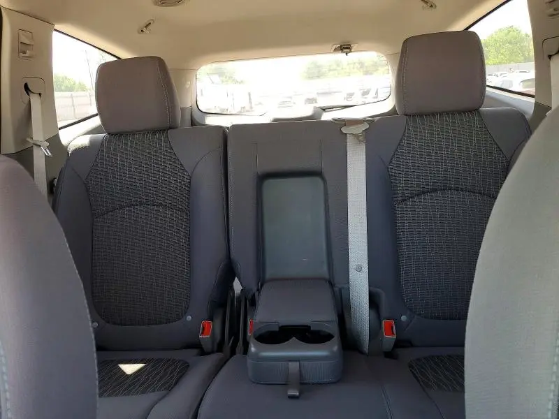 2014 CHEVROLET TRAVERSE LS  
