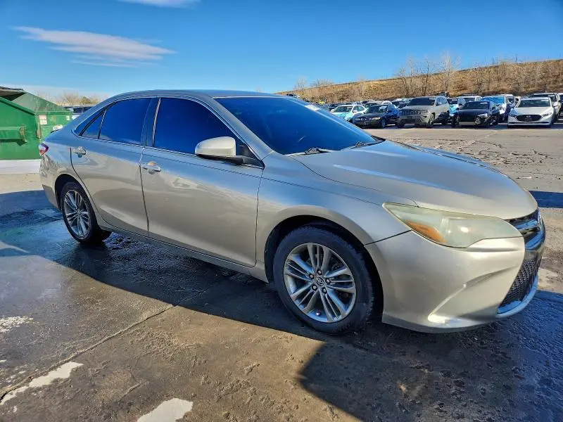 2016 TOYOTA CAMRY LE  