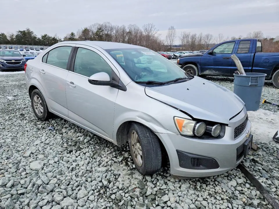 2014 CHEVROLET SONIC LT  
