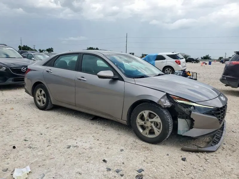 2023 HYUNDAI ELANTRA SE  
