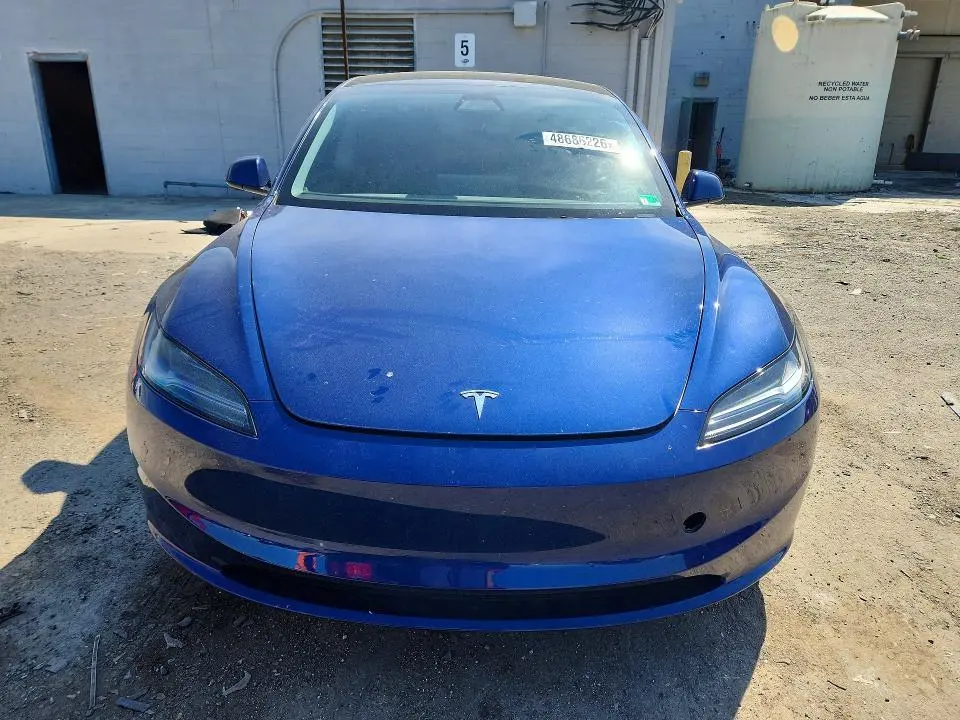 2025 TESLA MODEL 3   