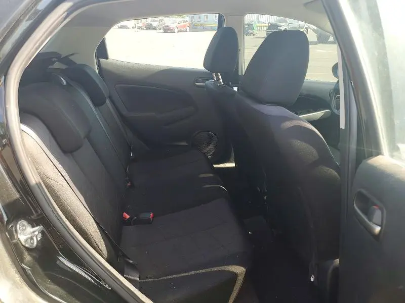 2013 MAZDA MAZDA2   