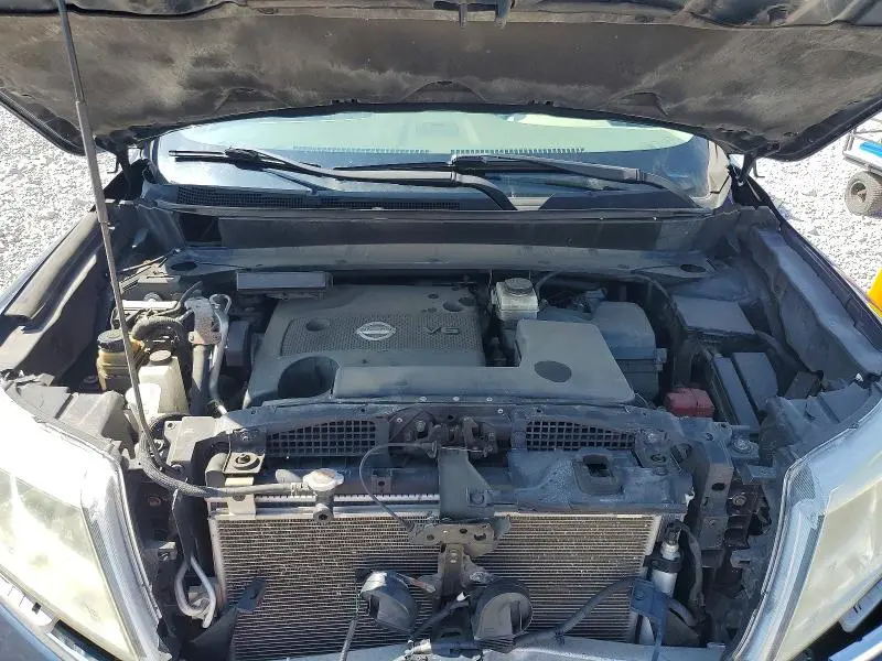 2014 NISSAN PATHFINDER SL  