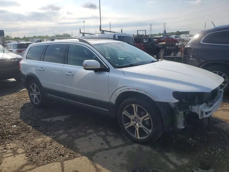 2014 VOLVO XC70 T6  