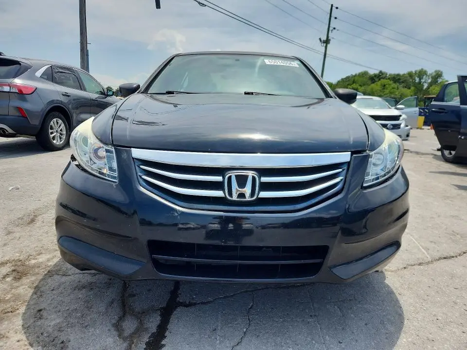 2011 HONDA ACCORD SE  