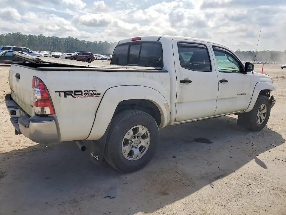 2013 TOYOTA TACOMA V6  