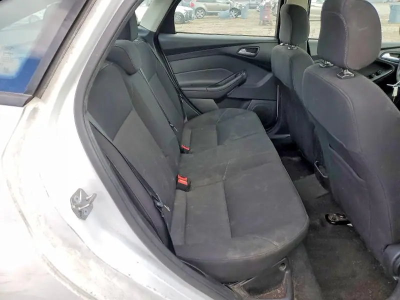 2018 FORD FOCUS SE  