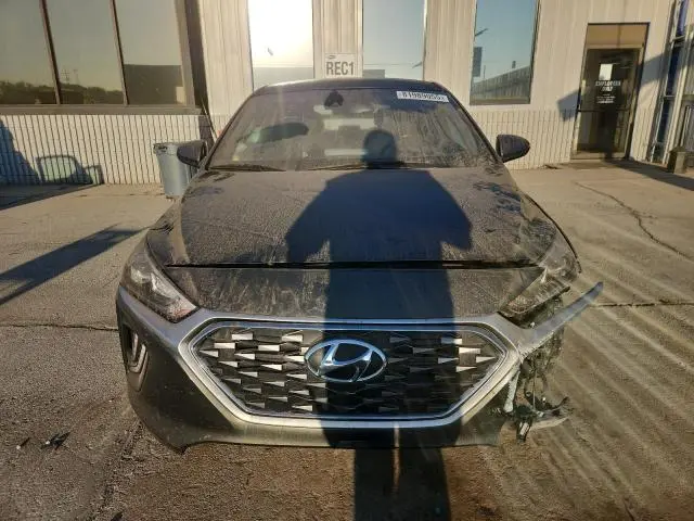 2021 HYUNDAI IONIQ SE  