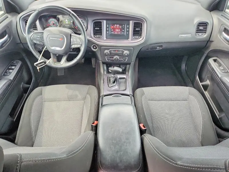 2016 DODGE CHARGER SE  