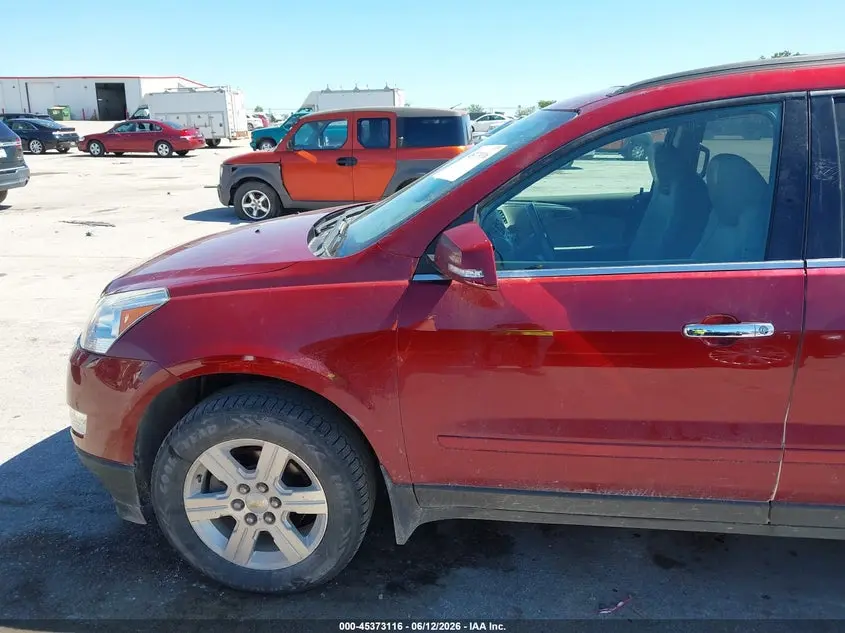 2011 CHEVROLET TRAVERSE 2LT