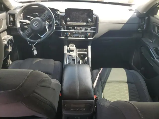 2023 NISSAN PATHFINDER SV  