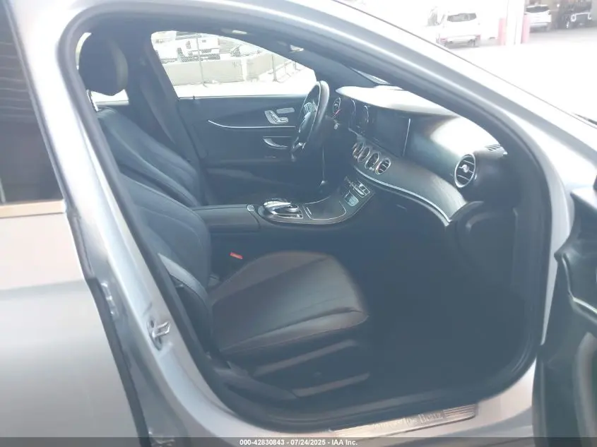 2019 MERCEDES-BENZ E 300  