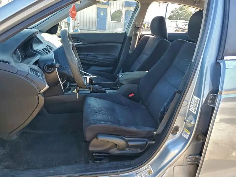 2011 HONDA ACCORD LX  