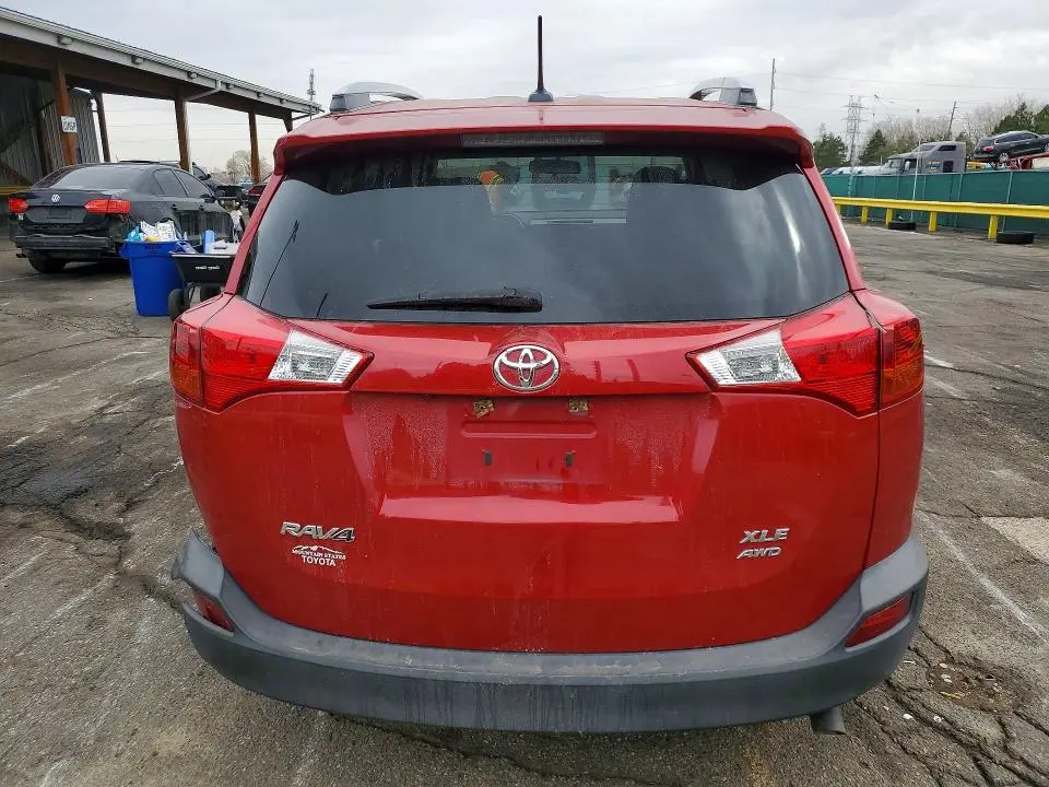 2015 TOYOTA RAV4 XLE  