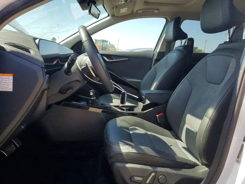 2023 KIA NIRO EX  