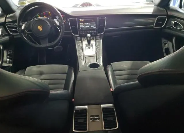 2016 PORSCHE PANAMERA GTS  