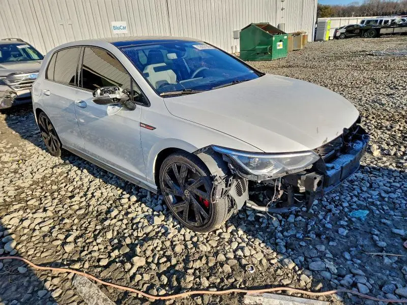 2022 VOLKSWAGEN GTI SE  