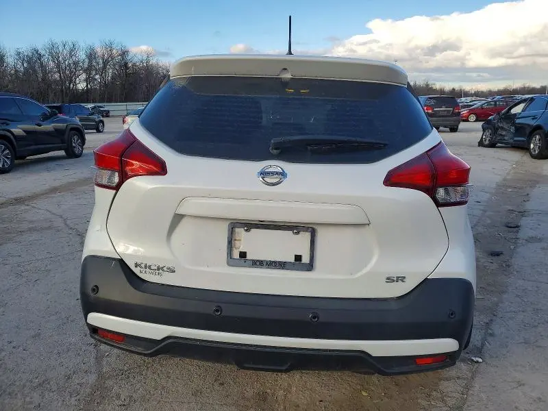 2020 NISSAN KICKS SR  