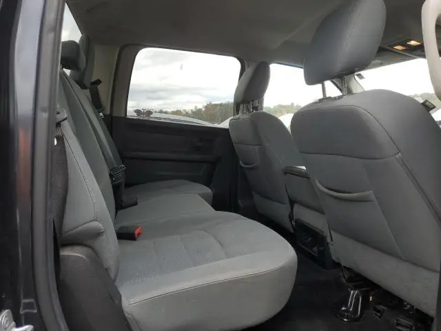 2013 RAM 1500 ST  