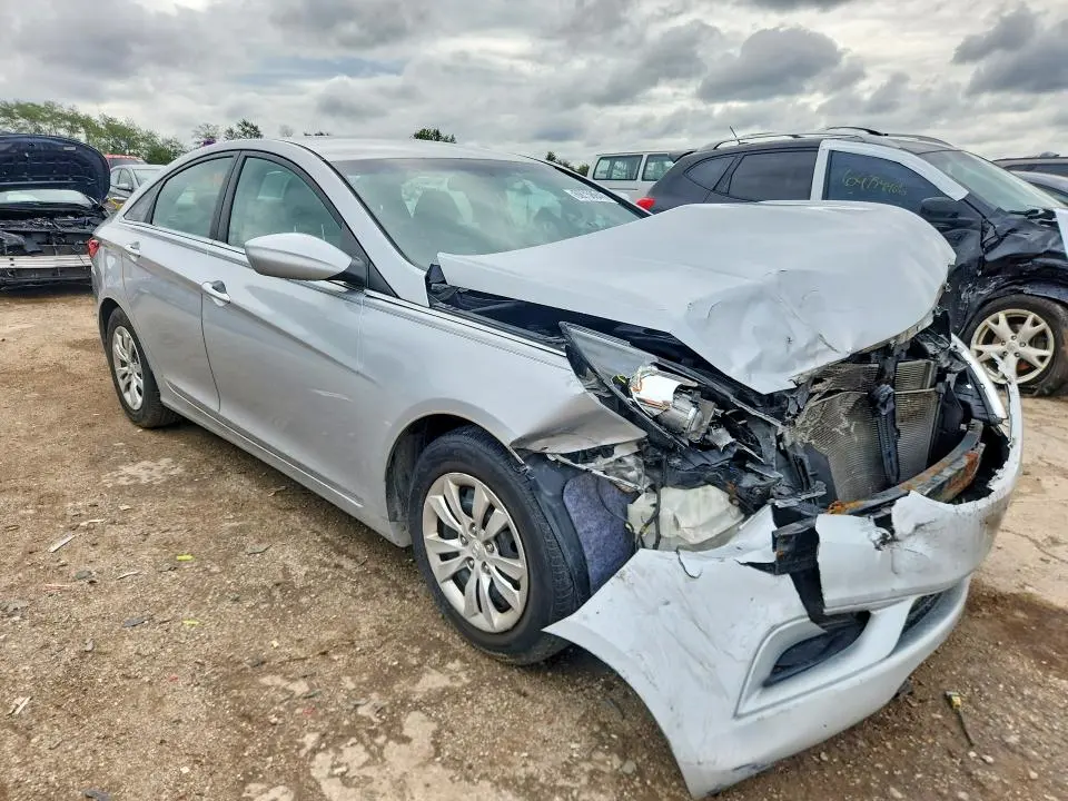2011 HYUNDAI SONATA GLS  
