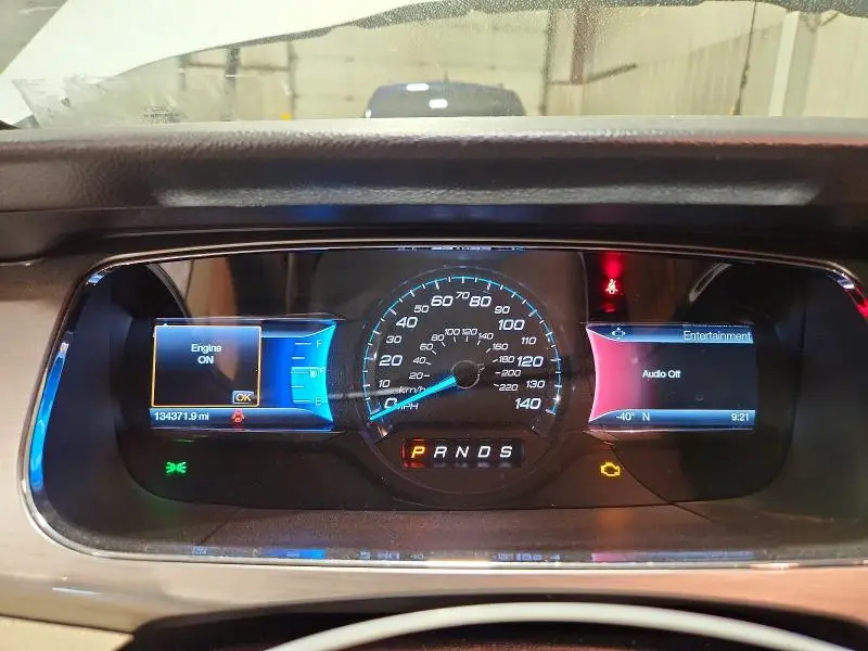 2018 FORD TAURUS SEL  