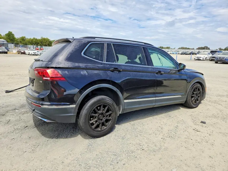 2018 VOLKSWAGEN TIGUAN SE  