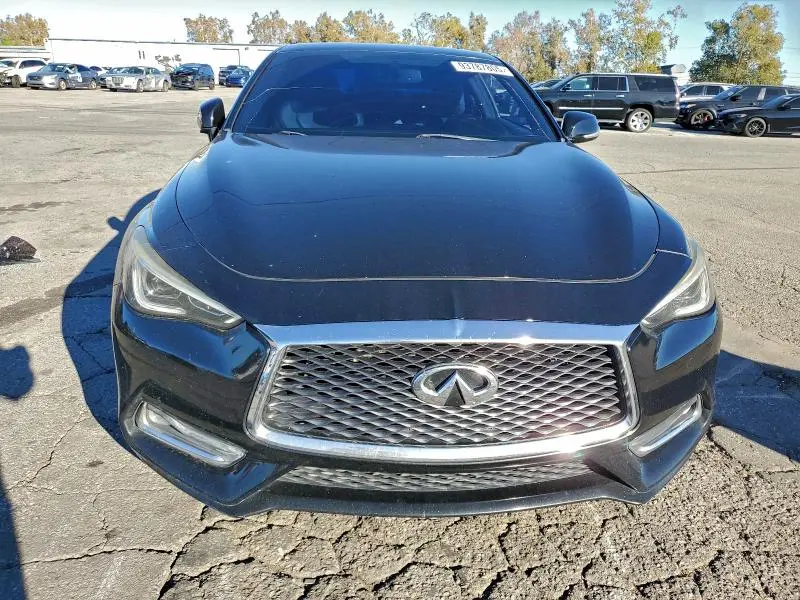 2017 INFINITI Q60 PREMIUM  