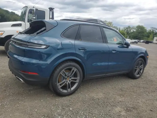 2025 PORSCHE CAYENNE   