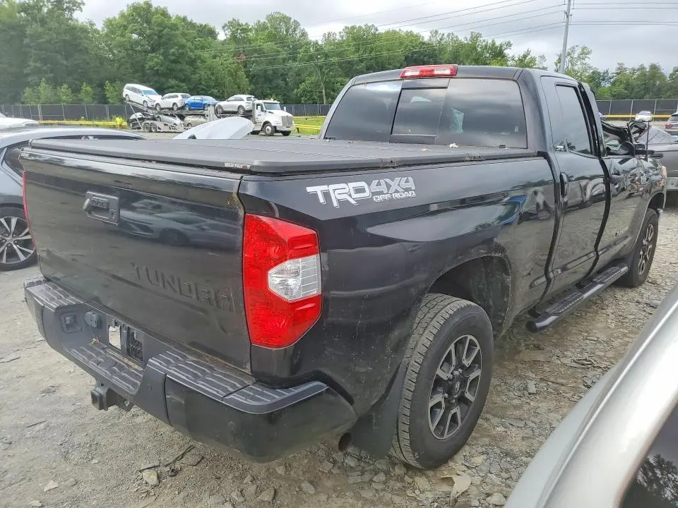 2017 TOYOTA TUNDRA SR5  