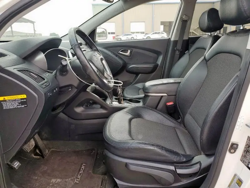 2011 HYUNDAI TUCSON GLS  