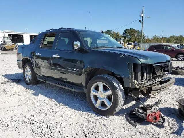 2013 CHEVROLET AVALANCHE LT  