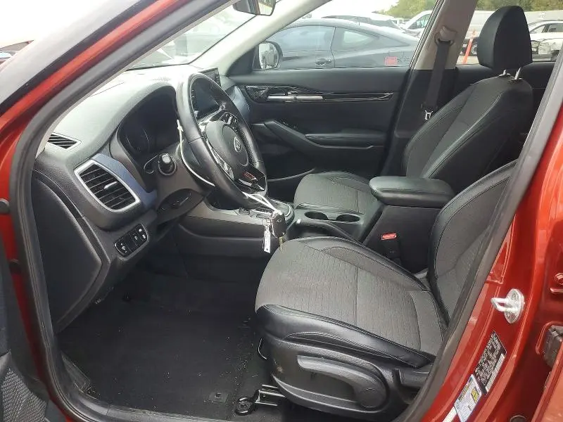 2021 KIA SELTOS S  