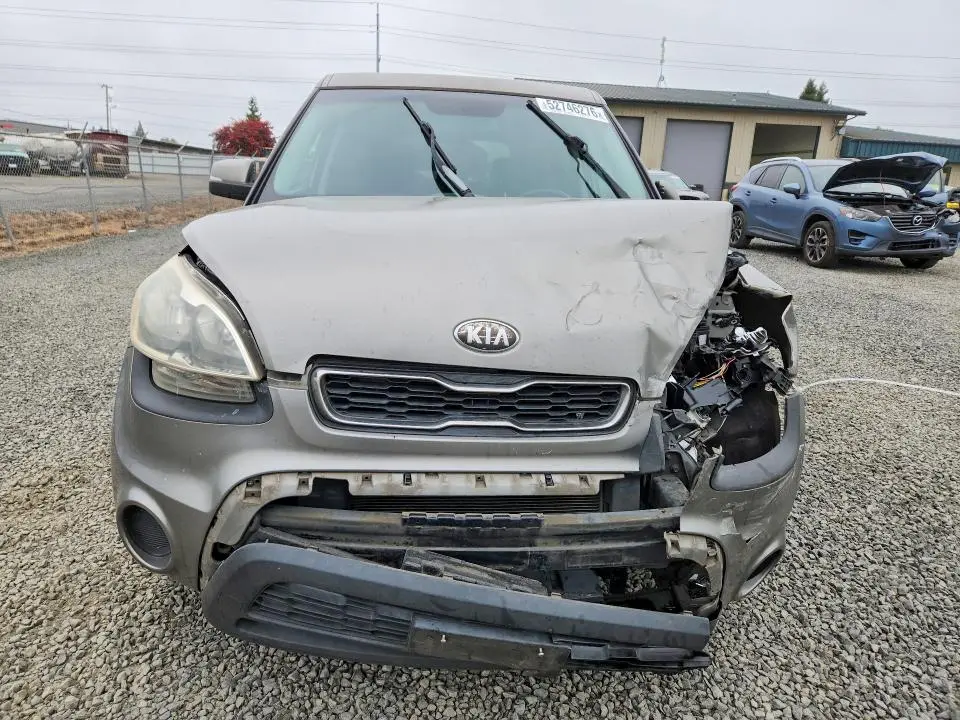 2013 KIA SOUL +  