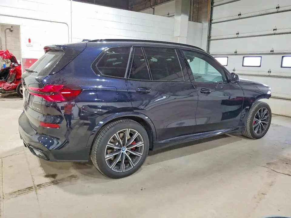 2025 BMW X5 XDRIVE50E  
